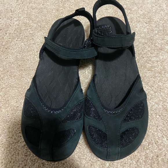 Merrel womens sandles. Size 11 - Picture 3 of 3